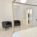 Federiciano White House - Center Апартаменты